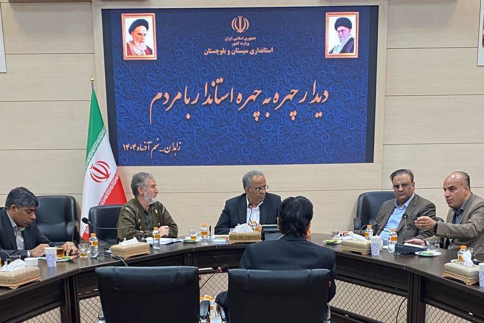 یکشنبه‌های مردمی به ایستگاه یازدهم رسید؛ استاندار پای حرف تولیدکنندگان و سرمایه‌گذاران